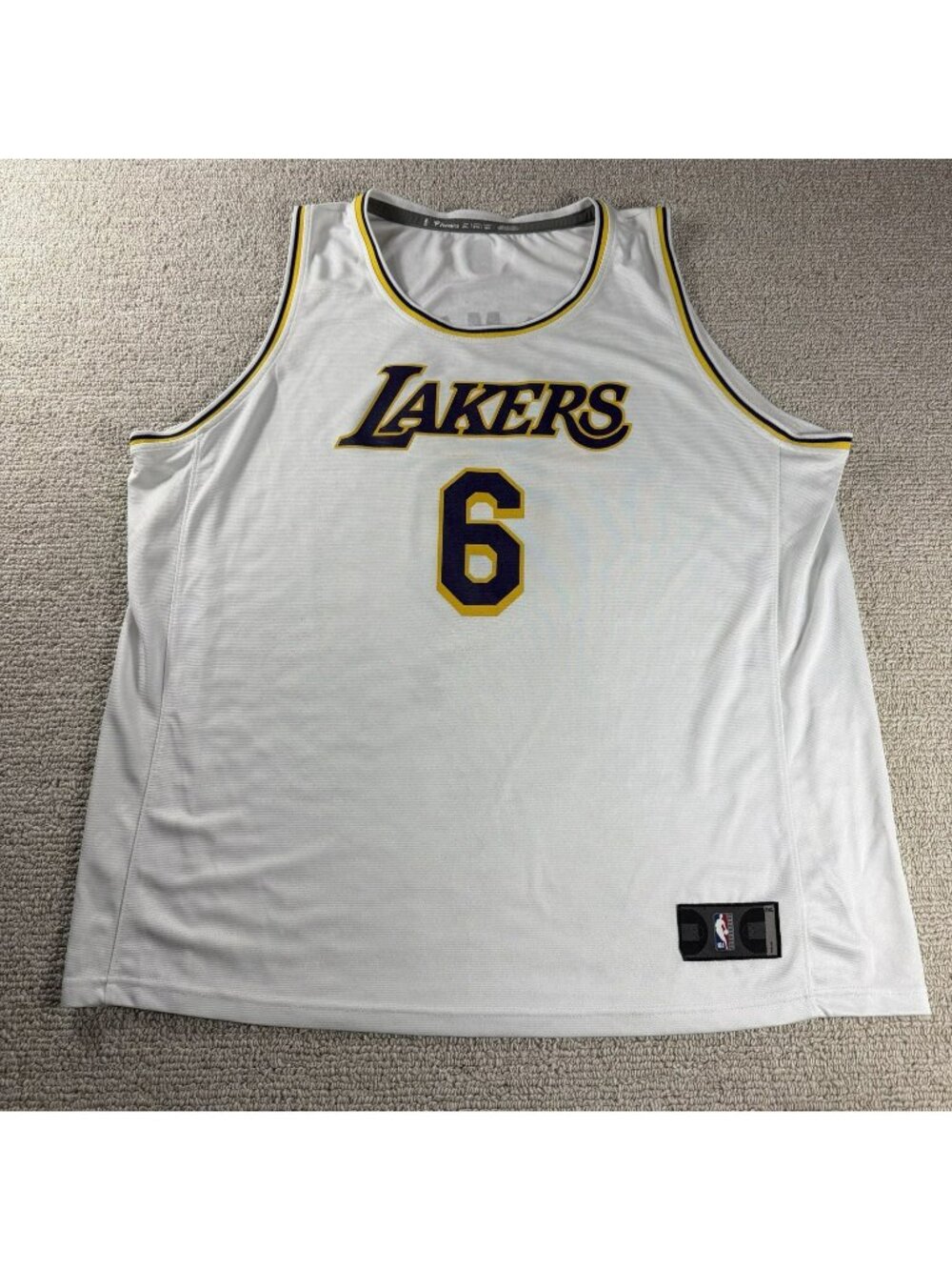 Fanatics Los Angeles Lakers LeBron James #6 Basketball Jersey White Men’s XXL